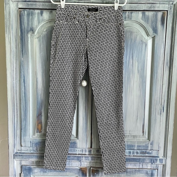 KAREN Kane Black and White Geometric Print Pants - Picture 1 of 12
